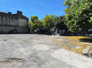 Parqueo Cine Izalco