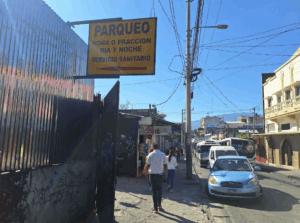 Parqueo de la Loteria