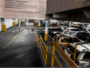 Estacionamiento Plaza Comercial Libertad