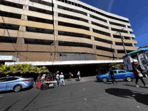 Parqueo Plaza Centro